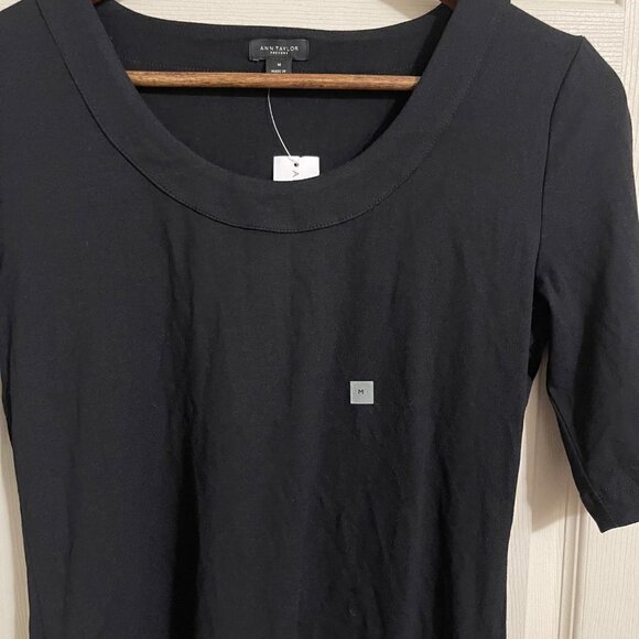Ann Taylor Womens NWT Black Half Sleeve Round Neck Stretch Blouse Medium - Picture 4 of 6